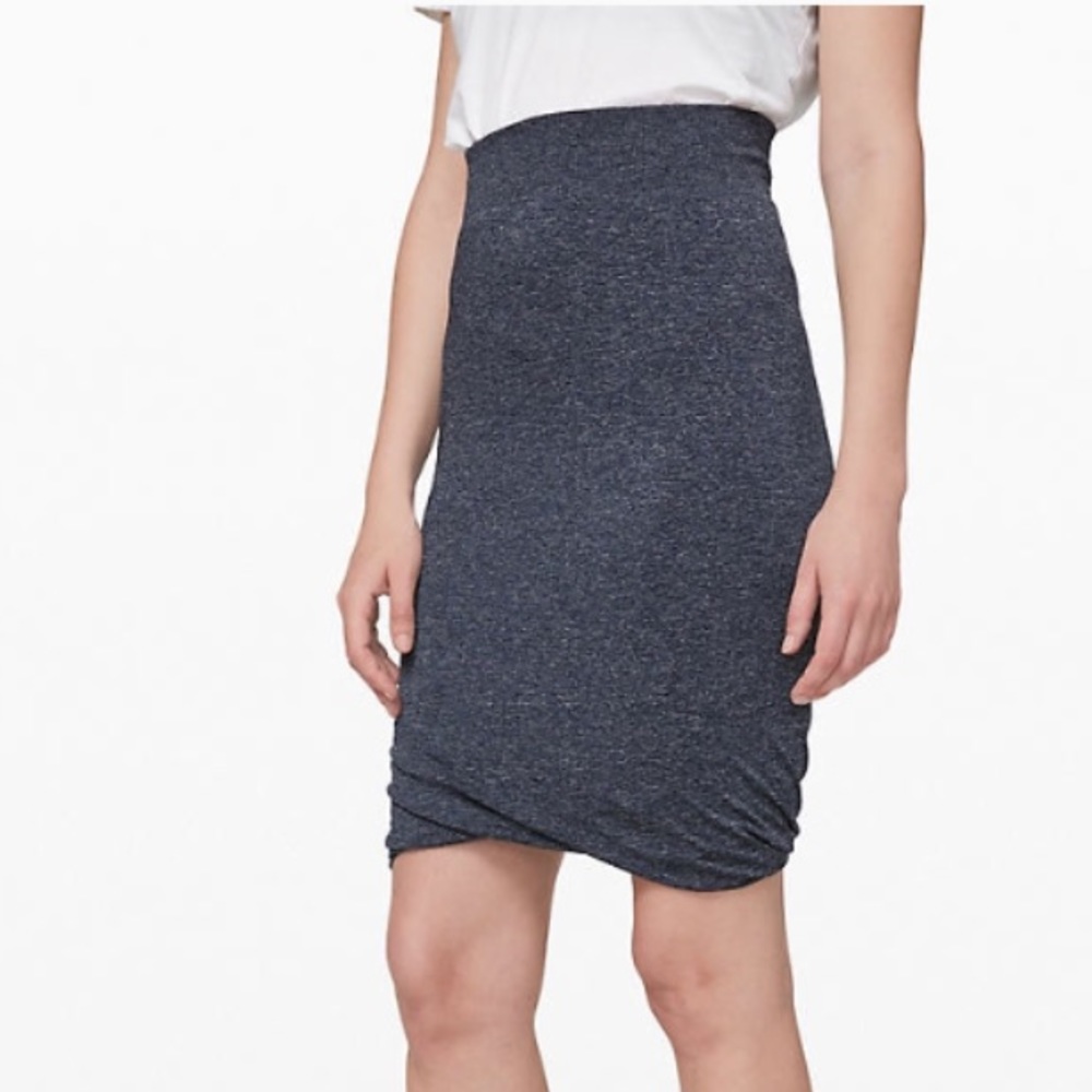 Lululemon Boulevard Bliss skirt
